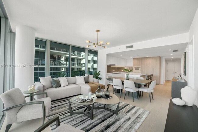 Foto del edificio - 9221 E Bay Harbor Dr