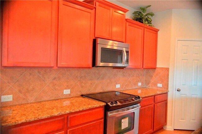 Building Photo - 16020 Hampton Bliss Trce