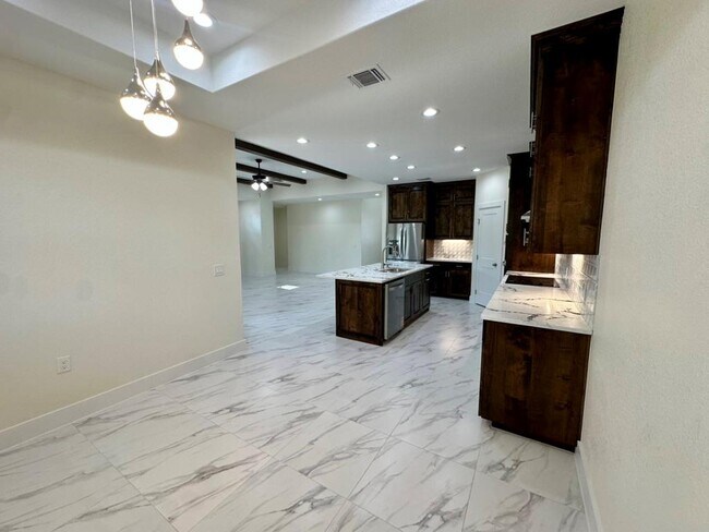 Foto del edificio - 904 Wooten St
