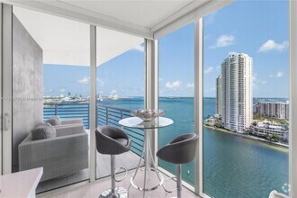 Building Photo - 335 S Biscayne Blvd