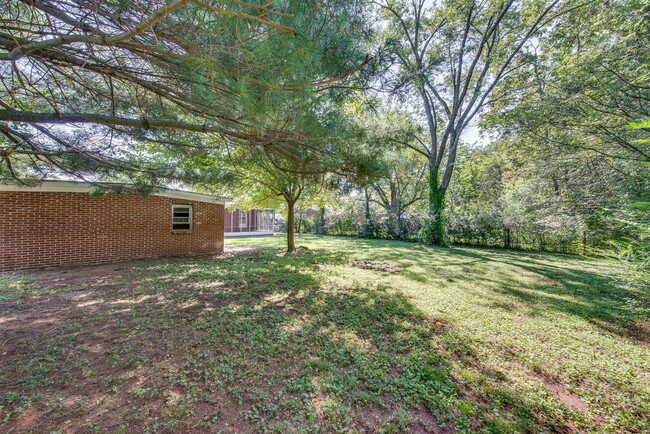 Foto del edificio - AVAILABLE FEBRUARY 9TH. RENOVATED 3 BEDROO...