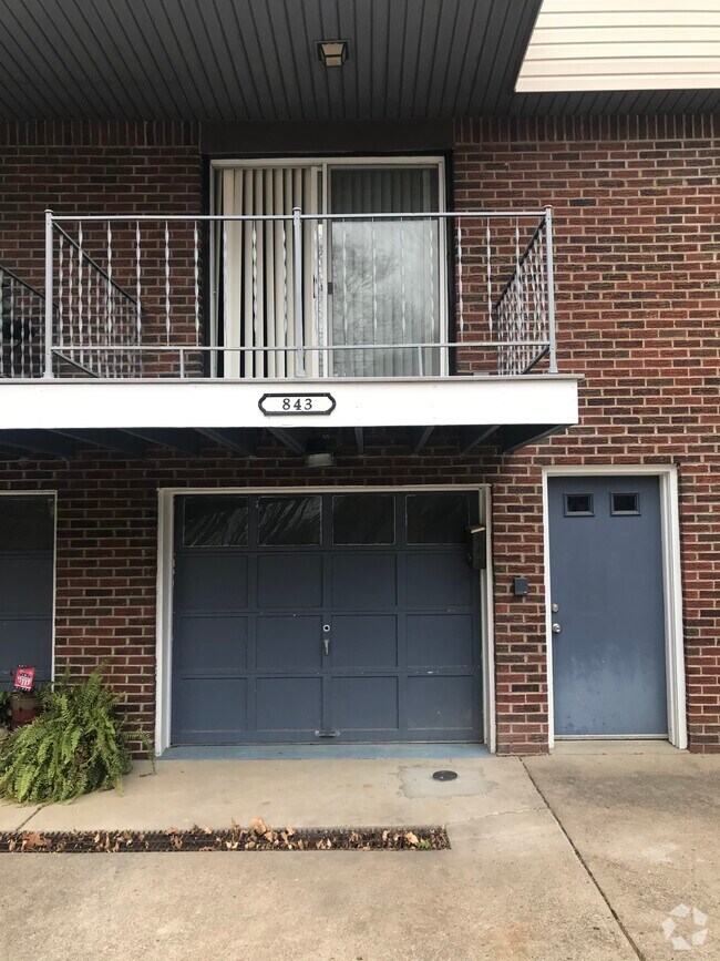 Bellaire Apartments for Rent with Hardwood Floors Carnegie, PA 1