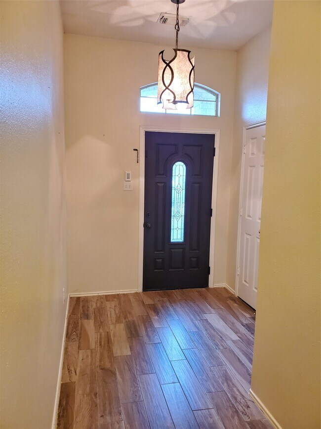 Foto del edificio - 18203 Afton Hollow Ln