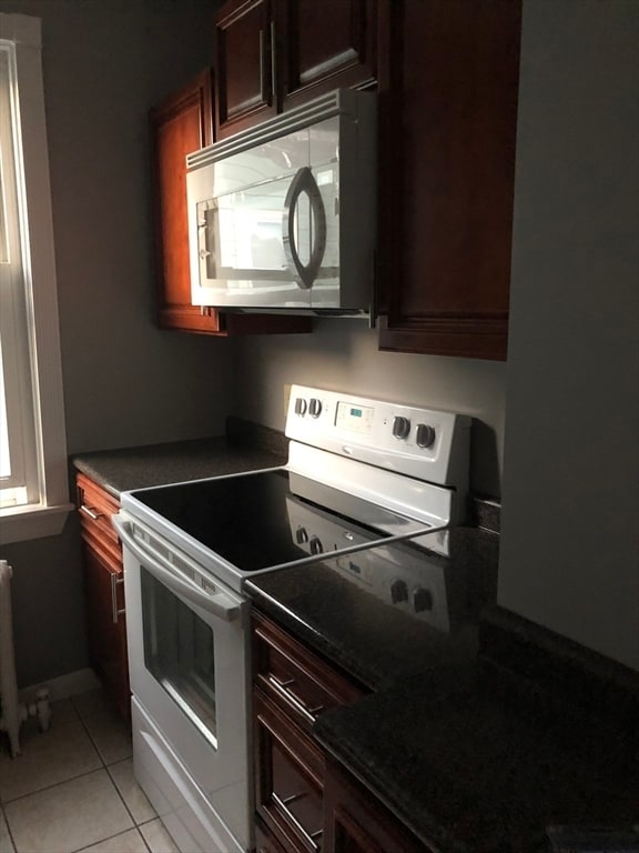 Foto del edificio - 403-405-405 W Clinton St