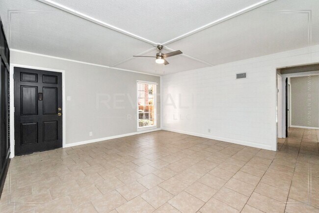 Foto del edificio - Charming 2/1.5 Apartment in Midtown!