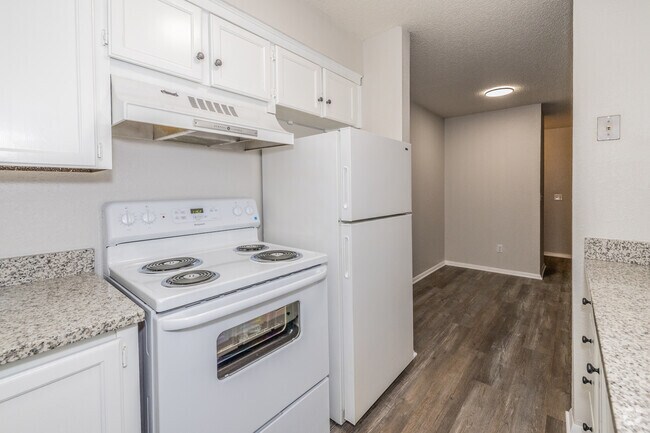 1 habitación, 1 baño - 650 pies cuadrados - Cocina - Sunwood Apartments