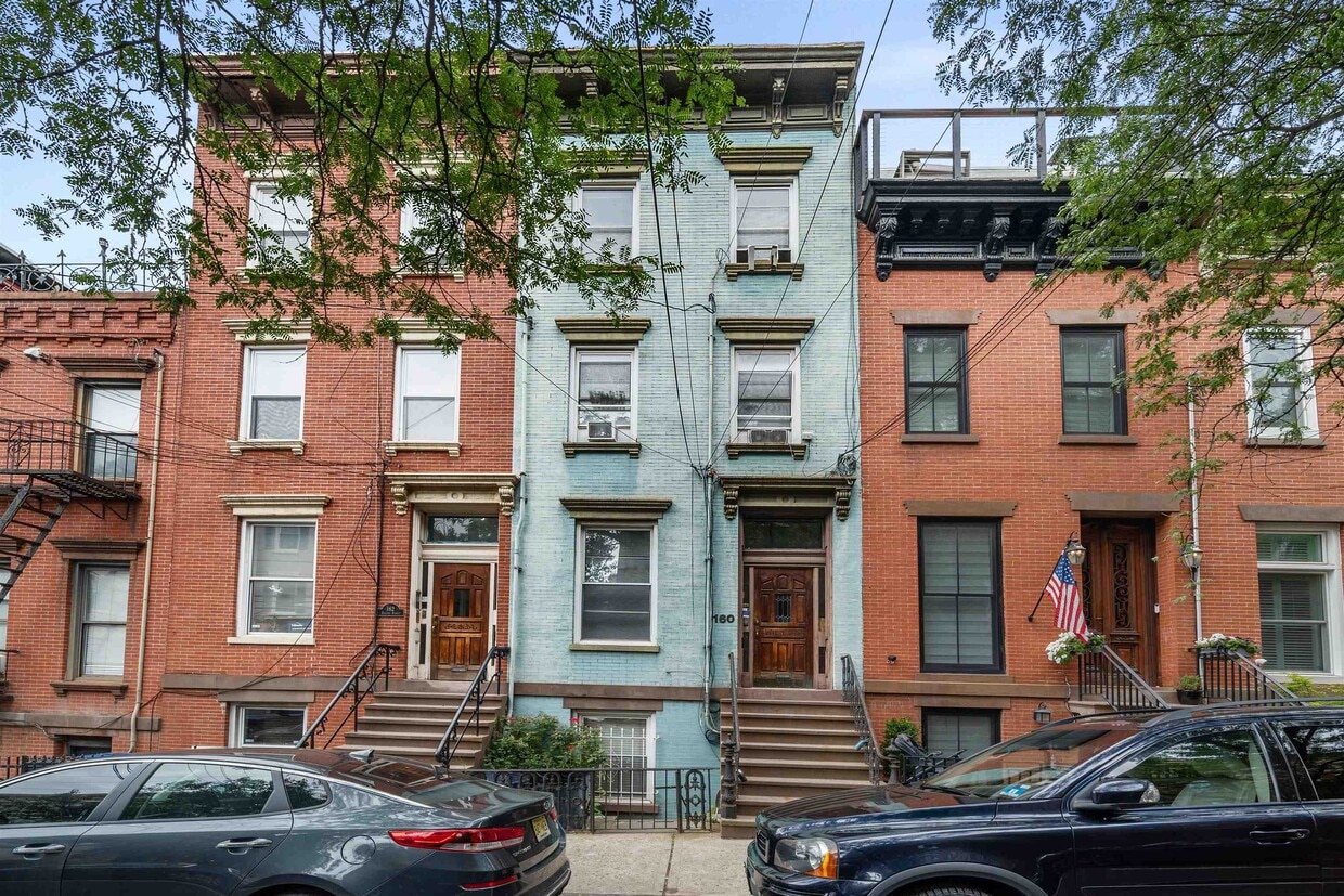Primary Photo - 160 2nd St