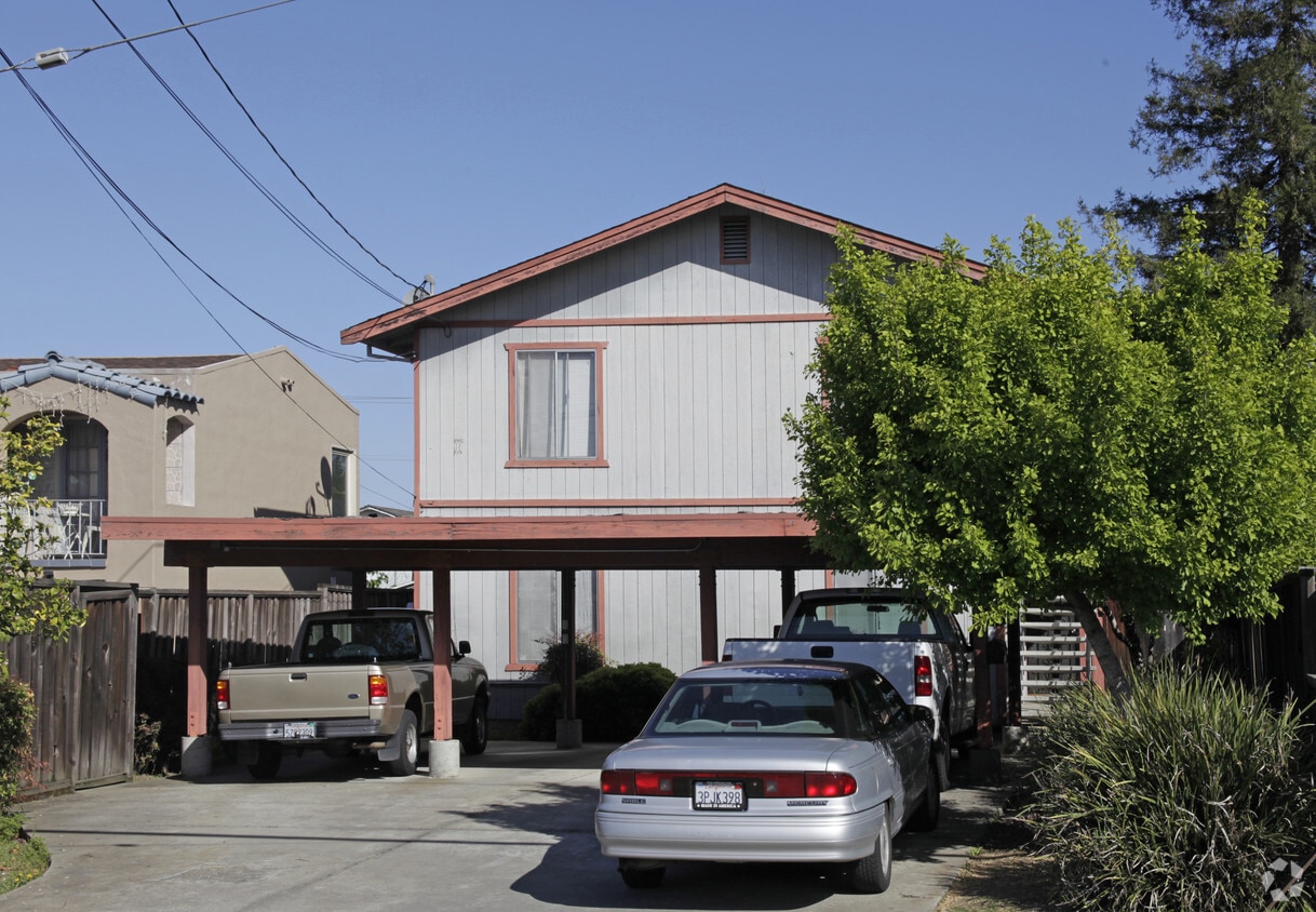 Primary Photo - 330-332 Peralta Ave