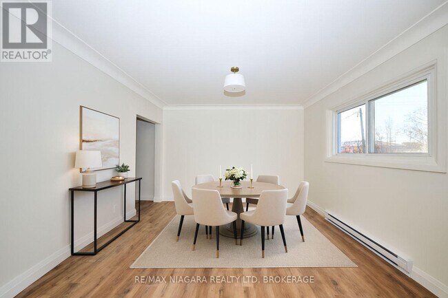 Photo du bâtiment - 141 Plymouth Rd