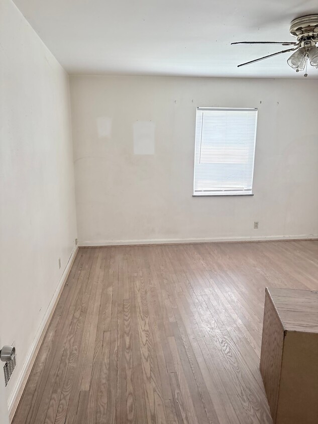 Photo - 1618 S Dixon Cir (Cincinnati, OH)
