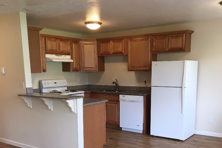 Primary Photo - 1313 NE 131st Pl
