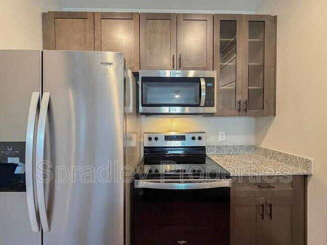 Foto del edificio - 1124 W Ave O