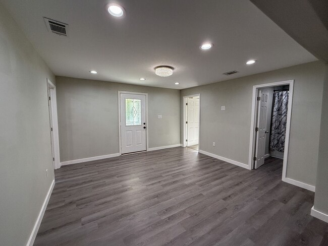 Foto del edificio - Updated 3 bedroom 2 bath home near Blackwa...