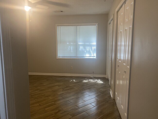 Foto del edificio - 5091 Farm Valley Dr NE