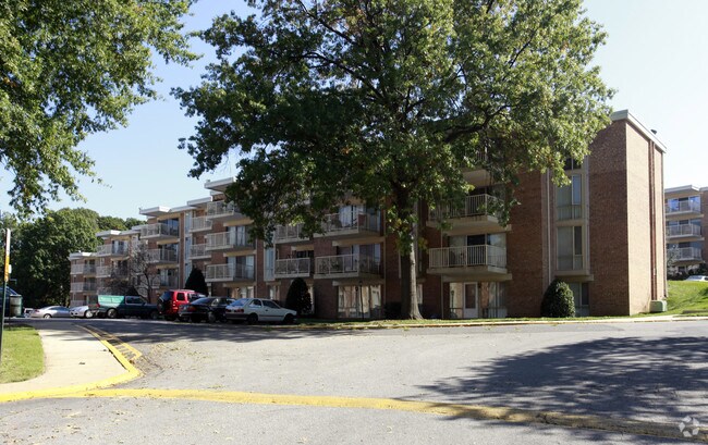 huntington club apartments alexandria va apartments com