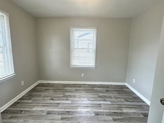 Foto del edificio - 825 Bethune St