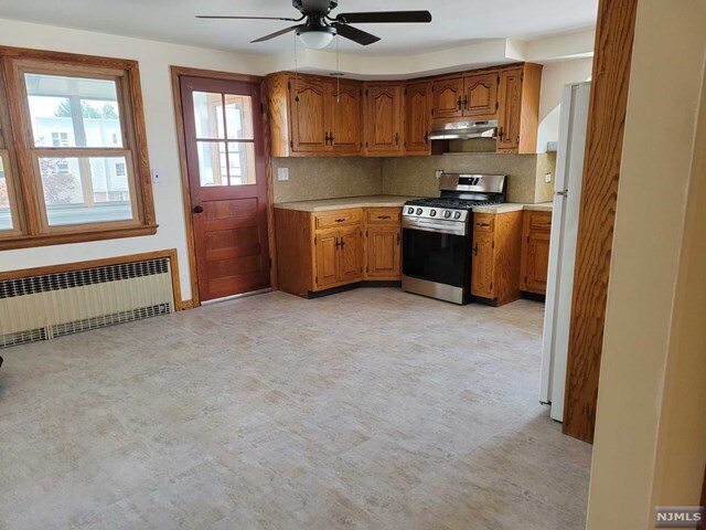 Building Photo - 43 Clark Ct