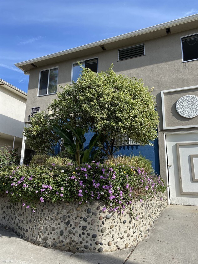 Foto principal - 1350 N Citrus Ave