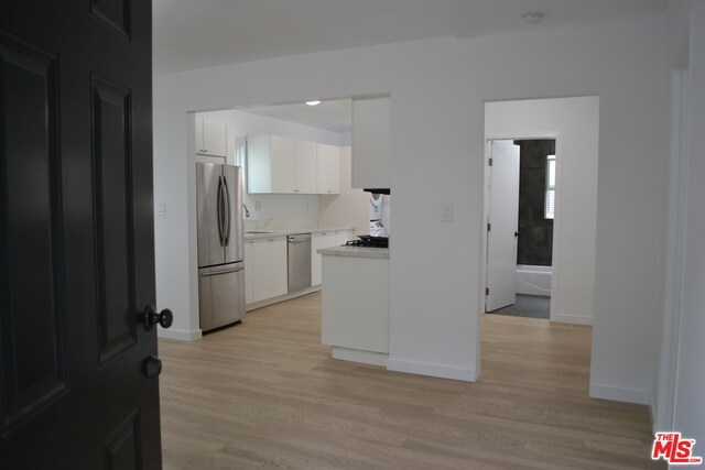 Foto del edificio - 1416 N Serrano Ave