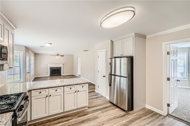 Building Photo - 8297 Carson Ridge Dr