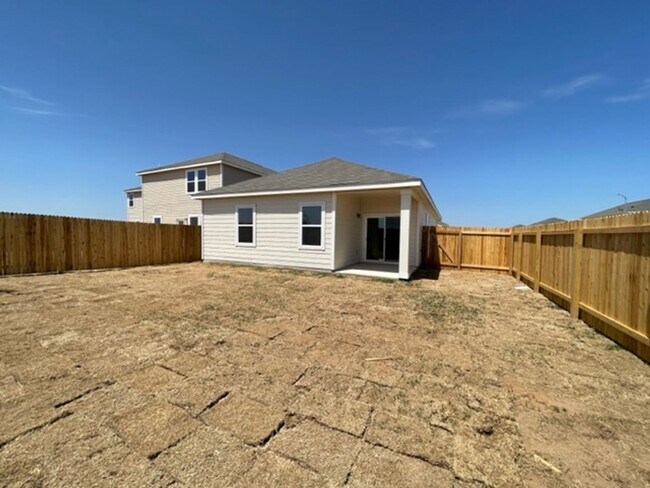 Foto del edificio - Super Nice One Story Home Near 1604 & Culebra....Move in as early as August 7, 2025