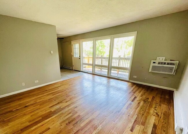 Living Room - 4439 Arbor Cir