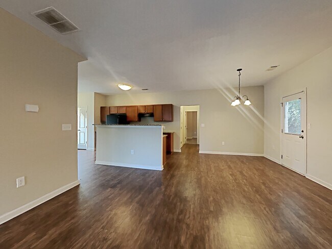 Building Photo - 2060 Stonebrook Cir