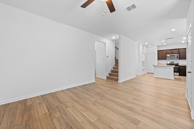 Building Photo - 6021 Cooper Cash