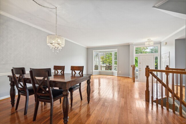 Foto del edificio - 7035 Fieldhurst Ct