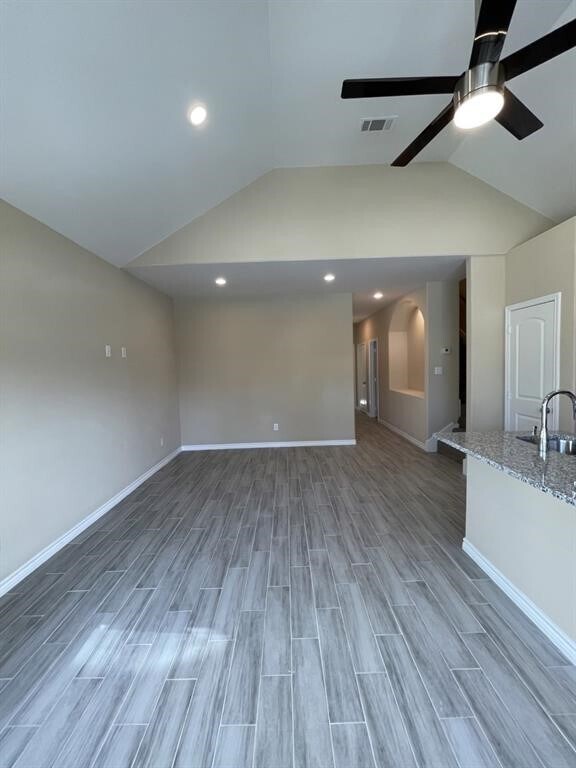 Foto del edificio - 16682 E Forrestal St