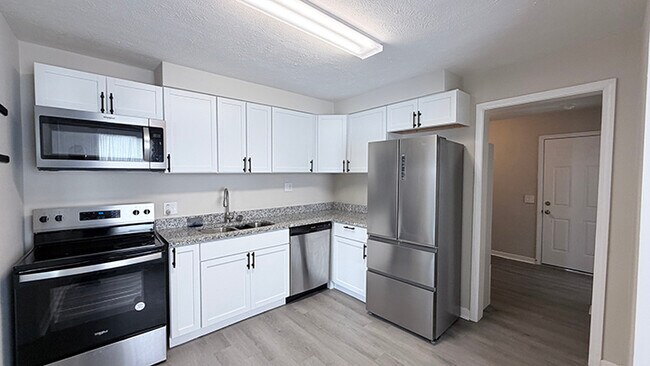 Foto del edificio - 2088 Skylark Ln