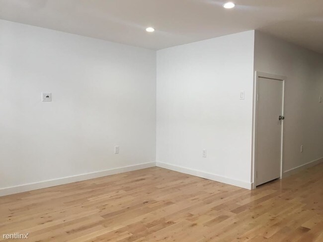 Foto del edificio - 1824 Ludlow St