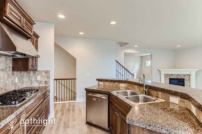 Building Photo - 10799 Southeast Turnberry Loop