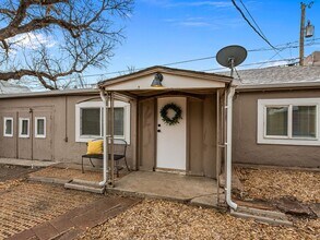 Building Photo - 3122 W Custer Pl