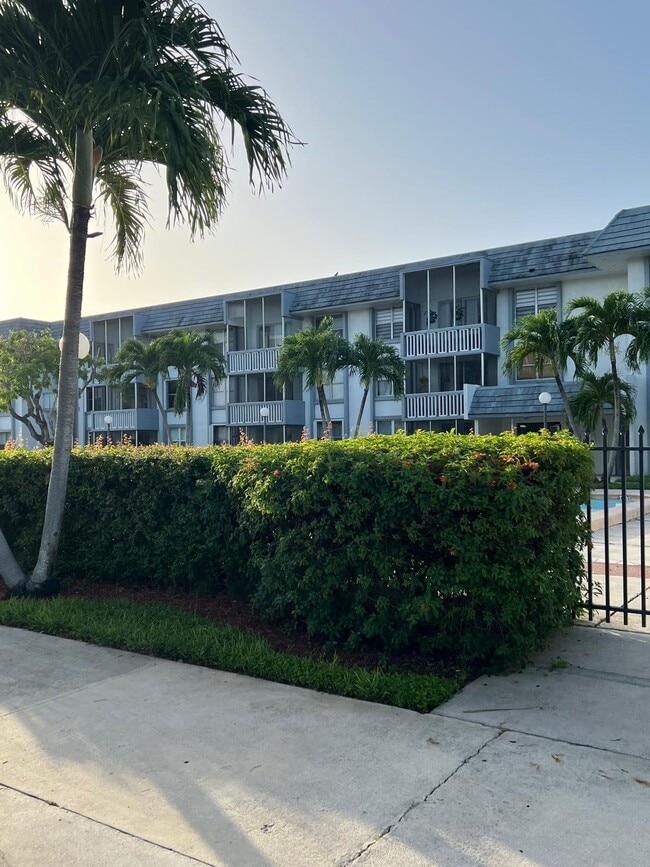 Building Photo - 6705 NW 169th St