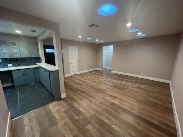 Building Photo - 9372 Vena Ave