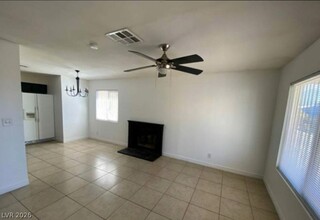 Building Photo - 2041 N Bledsoe Ln