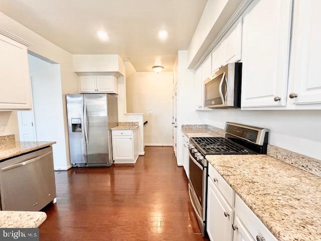 Building Photo - 5897 Bella Marie Wy