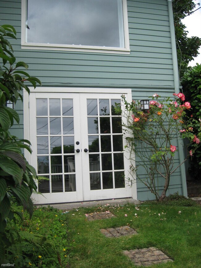 Foto del edificio - 3 br, 2 bath House - 1307 33rd Avenue South