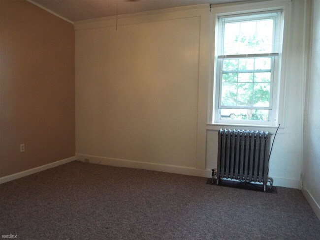 Building Photo - 2 br, 1 bath Apartment - 433 E Main St