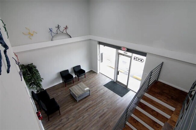 Building Photo - 2406 Emmett St