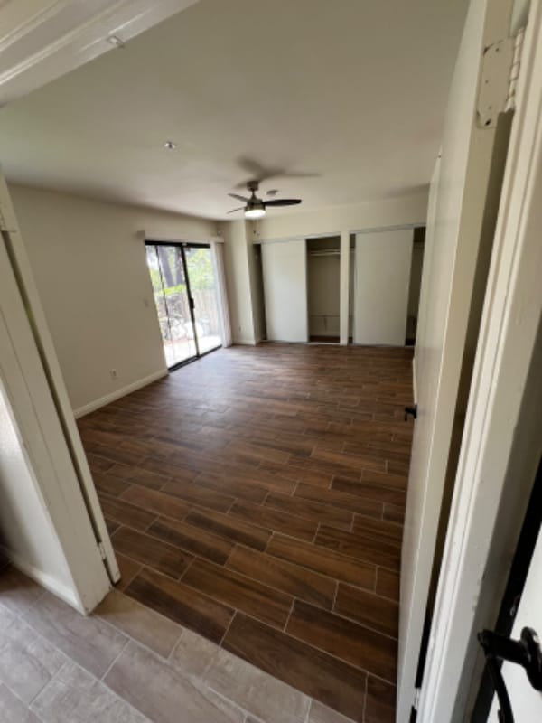 Building Photo - 1255 N Los Robles Ave