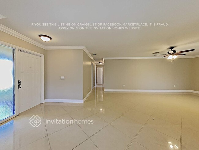 Foto del edificio - 562 SW 168th Way