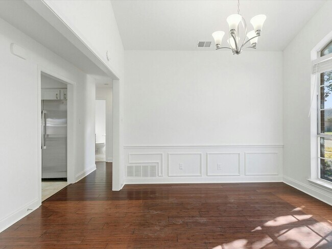 Foto del edificio - 8430 Cripple Creek Dr