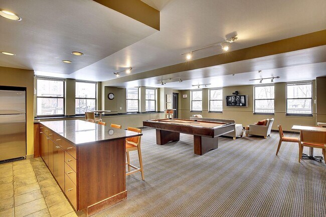 common area - 401 S 1st St
