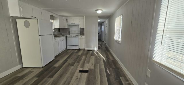 Building Photo - 1325 Wenlon Dr