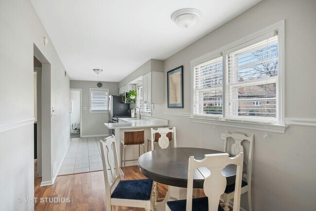 Foto del edificio - 304 Elmwood Ave