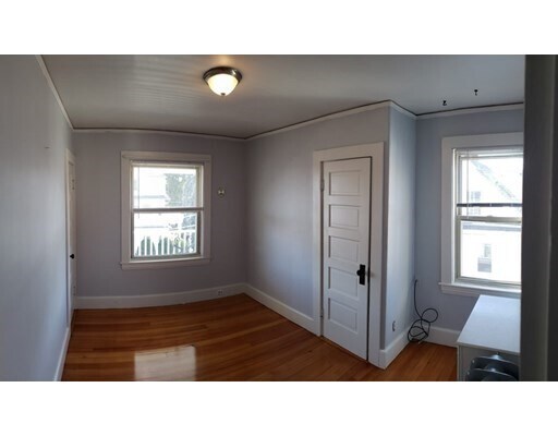 Building Photo - 15 Hoyle St