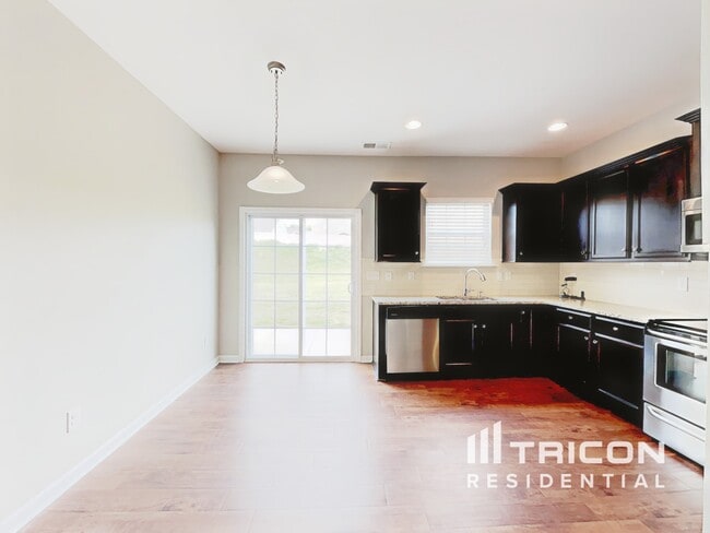 Foto del edificio - 228 Elmhaven Dr