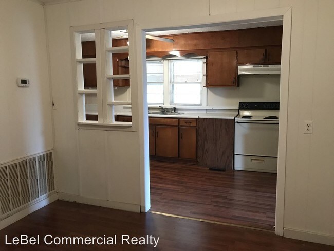 Foto del edificio - 5615 Myers Rd